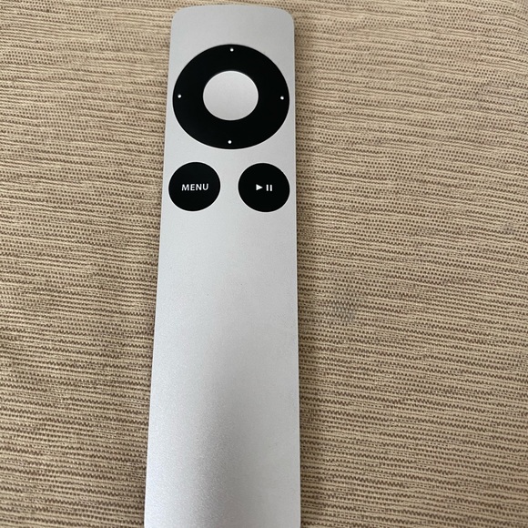AppleTV - 3rd Generation - Picture 4 of 7